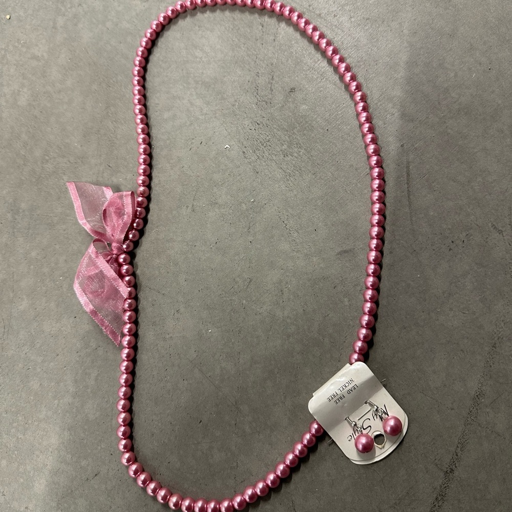 Costume Jewelry Pink Fake Pearls with matching earrings